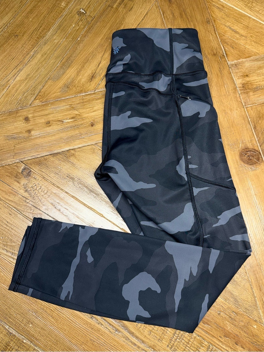 Athleta Ultimate Shimmer Camo 7/8 Tight Gray High Rise Leggings Small